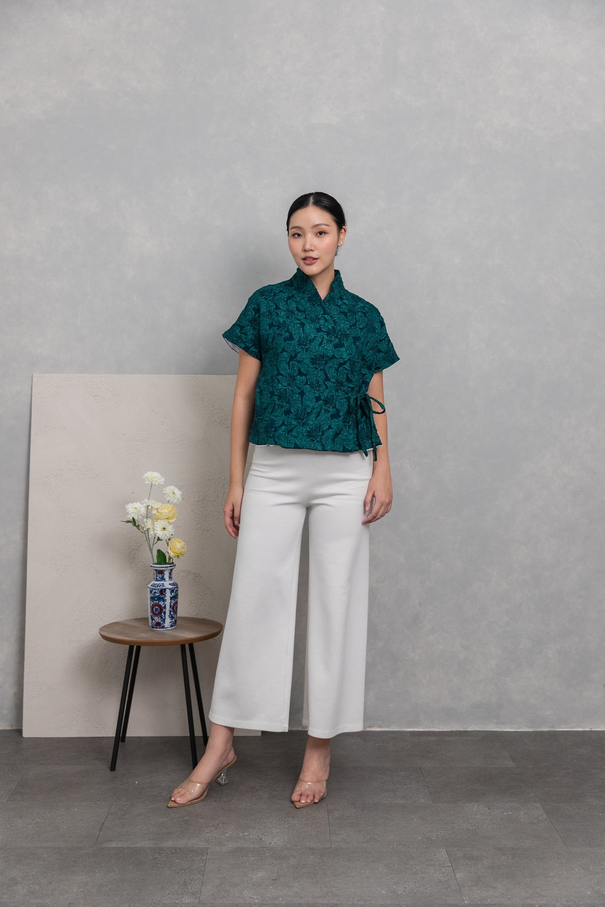 Amanis Kimono Outer Top Embossed Emerald