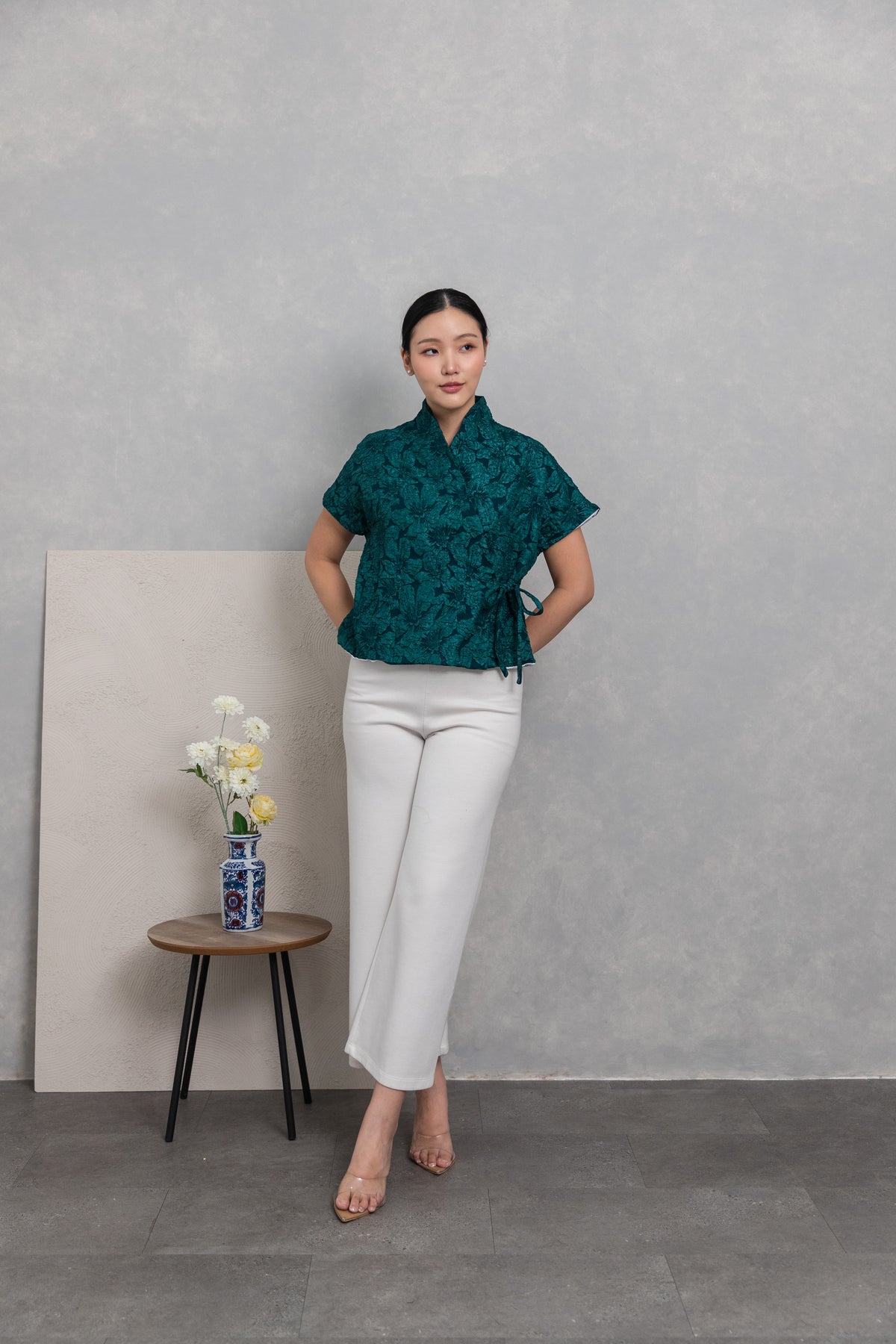 Amanis Kimono Outer Top Embossed Emerald