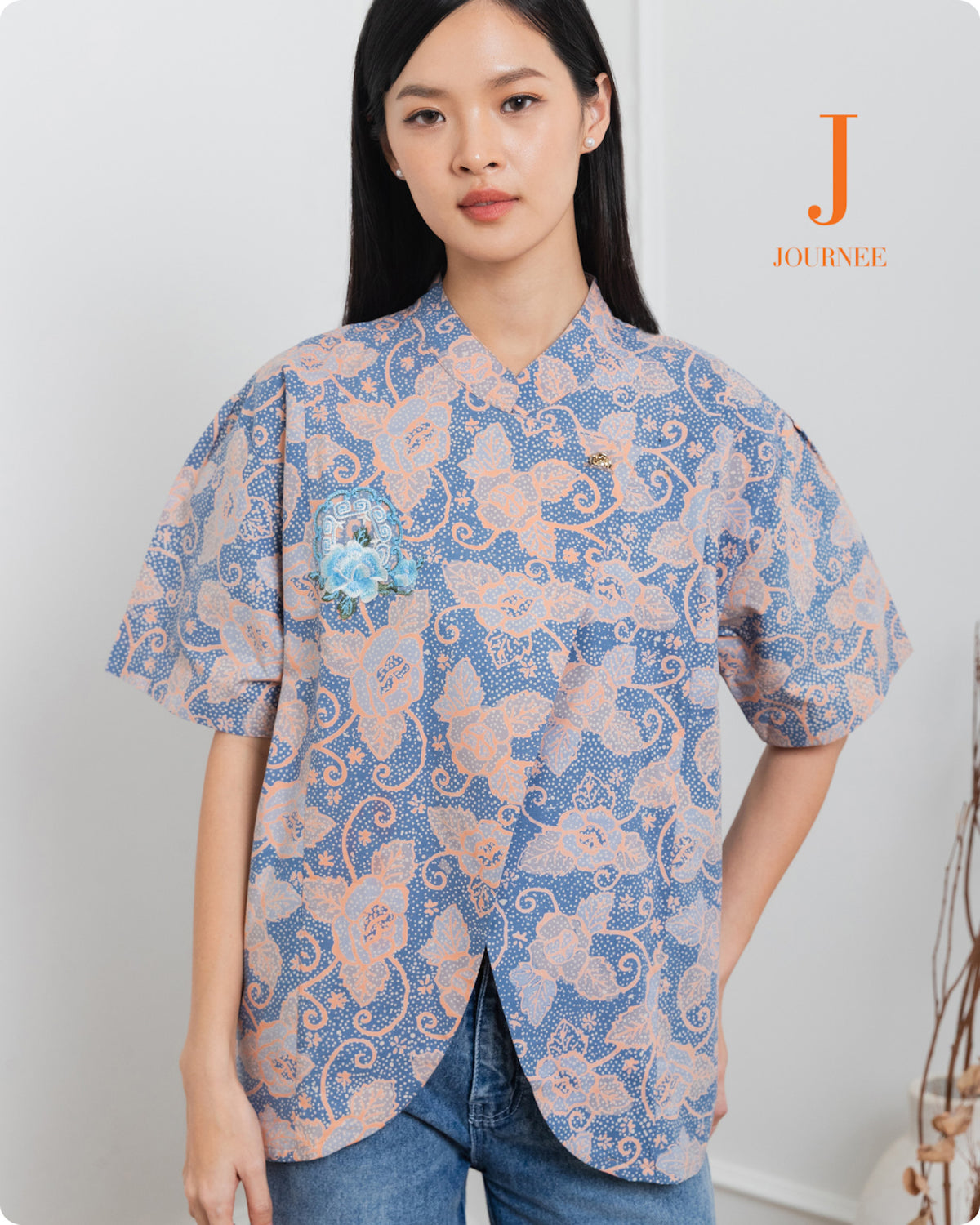 Aleeya Embroided Top Premium Batik