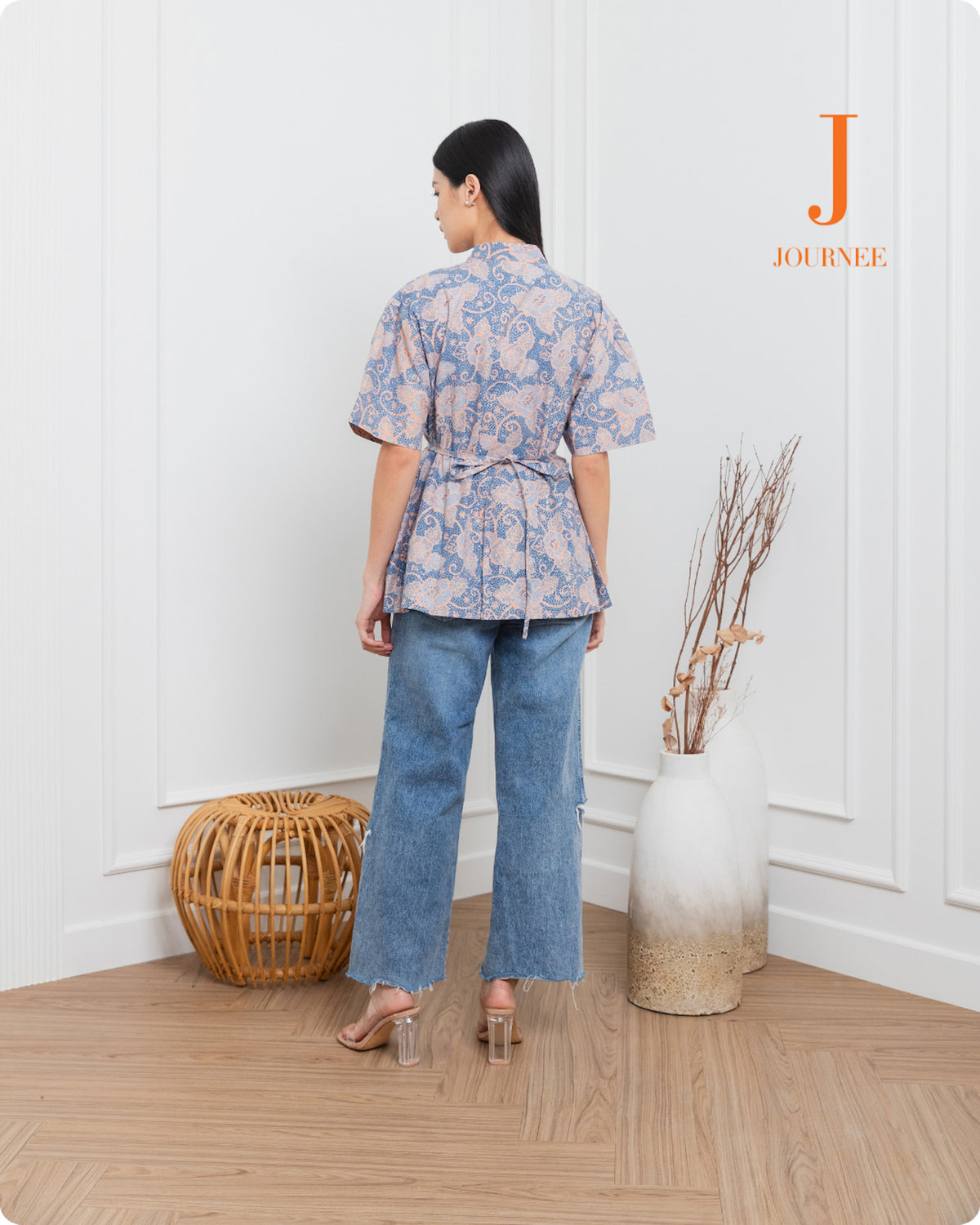 Aleeya Embroided Top Premium Batik