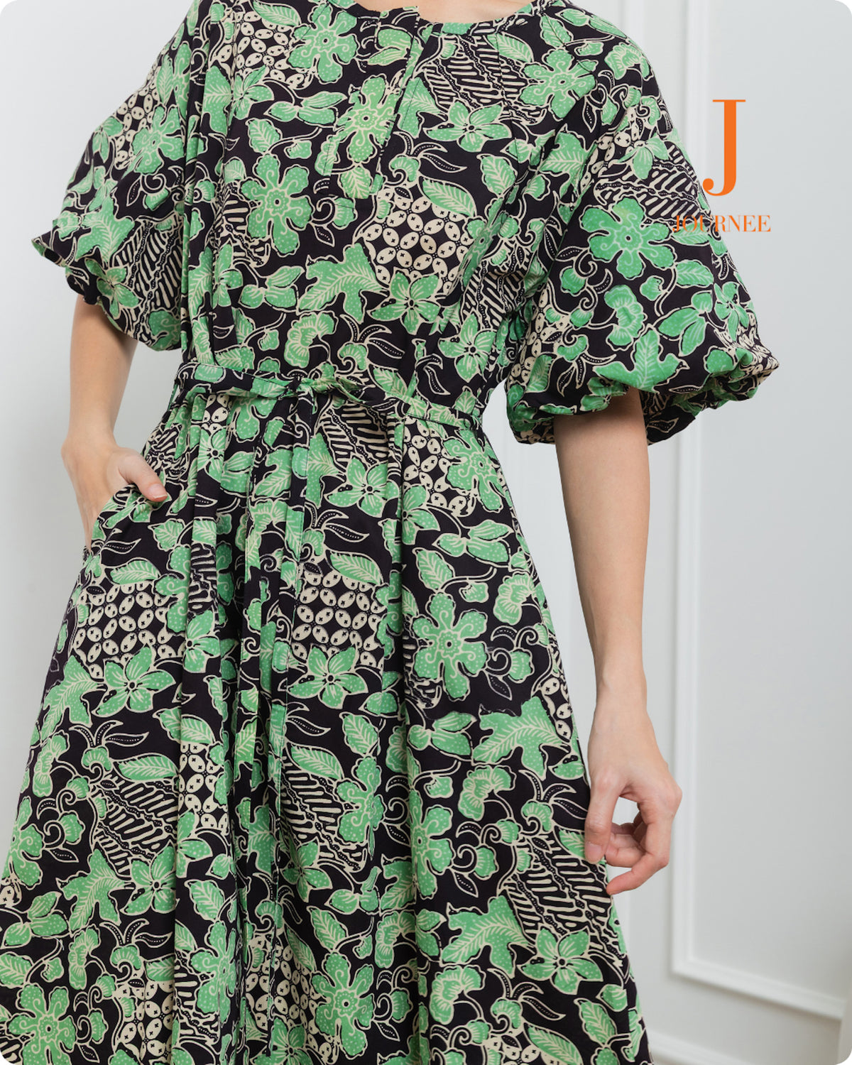 Alura Kiwi Batik Midi Puff Dress
