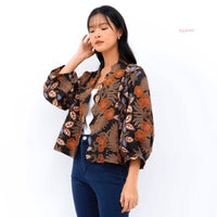 Amil Batik Cap Scallop Outer Onxy Flower