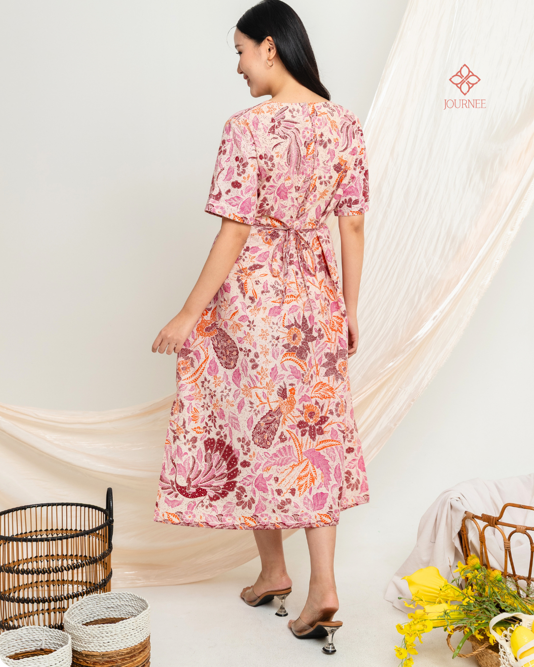 Amany Midi Kaftan Batik Pink Fantasy