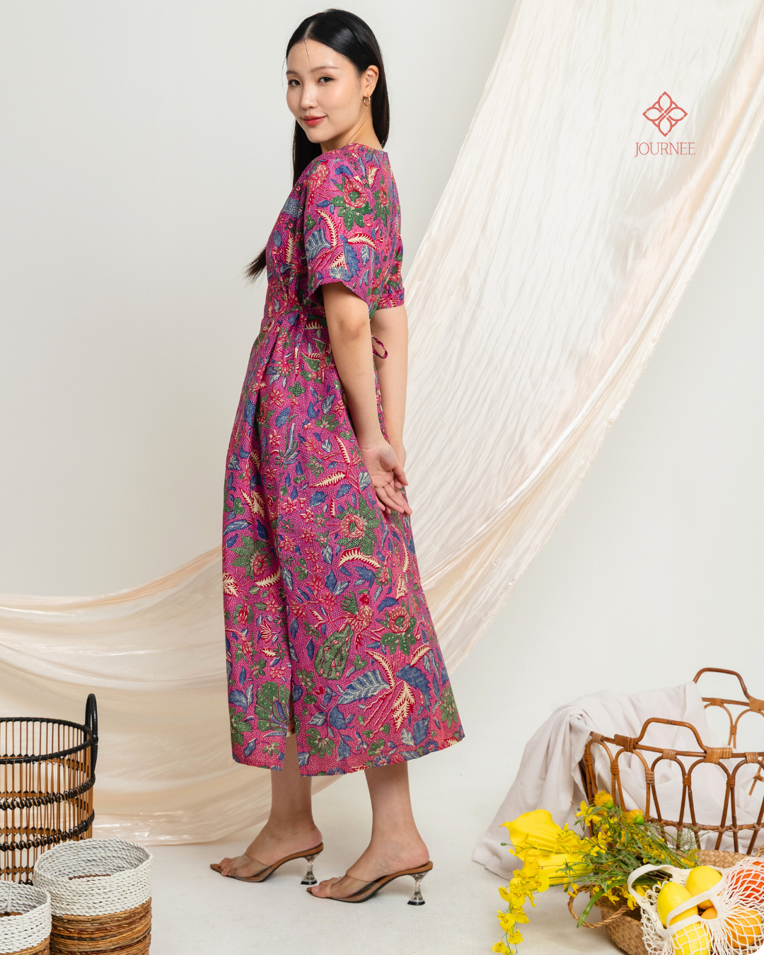 Amany Midi Kaftan Batik Pink