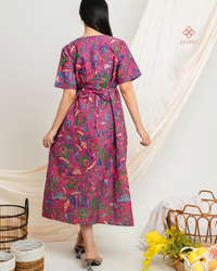 Amany Midi Kaftan Batik Pink