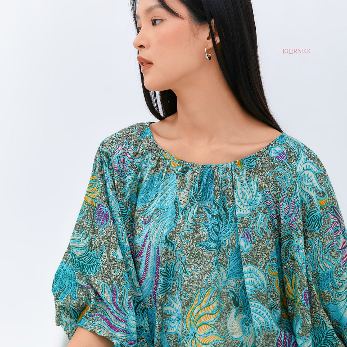 Abekia Batik Elegant Puff Top Paon