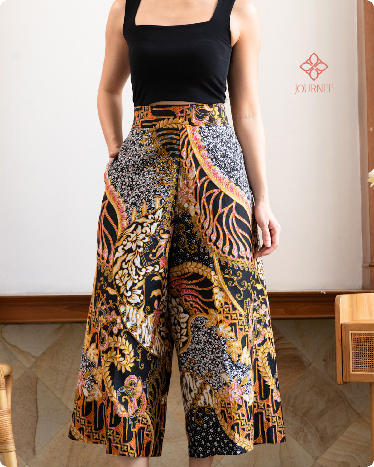 Alana Culottes Batik Dobi Noir