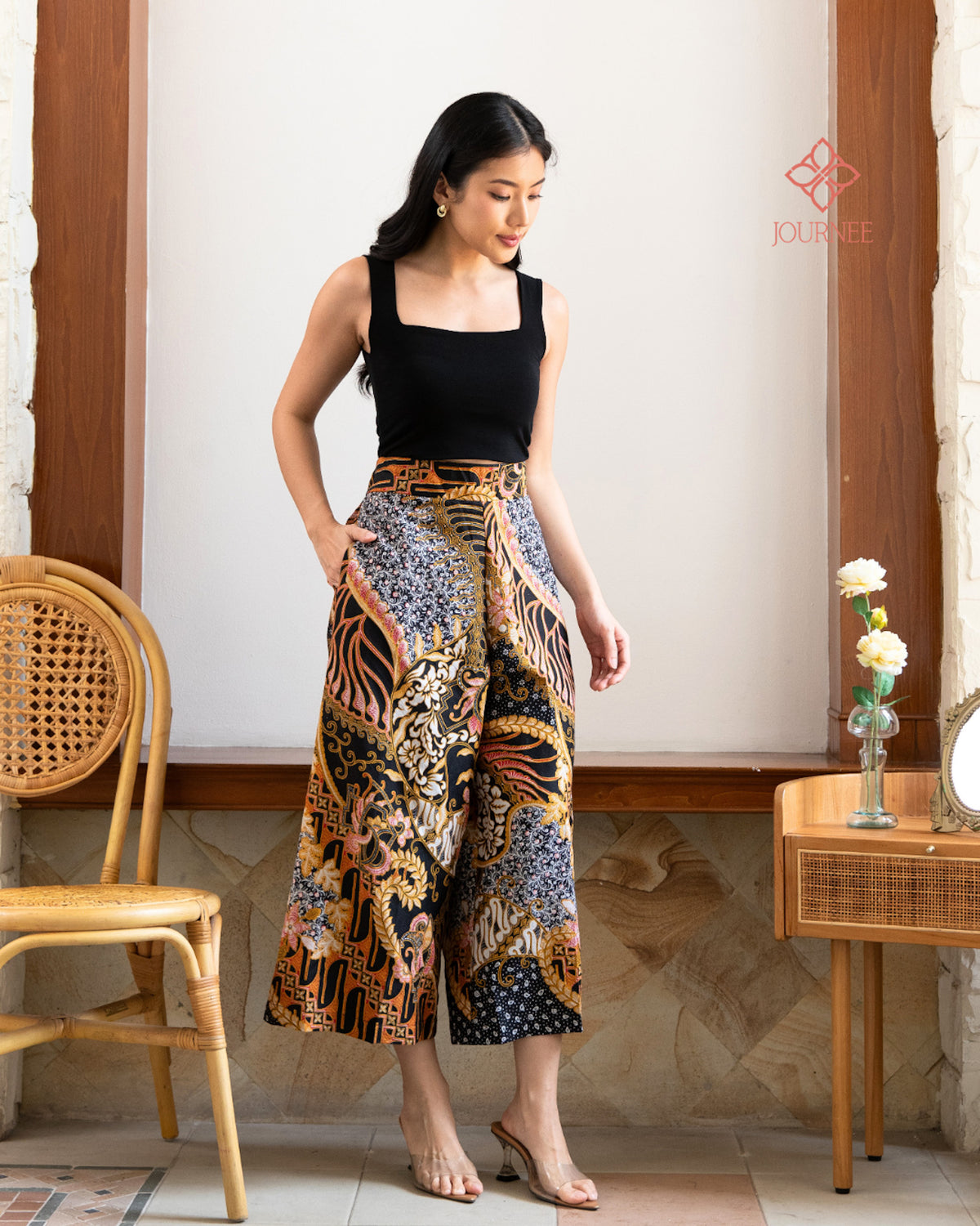 Alana Culottes Batik Dobi Noir