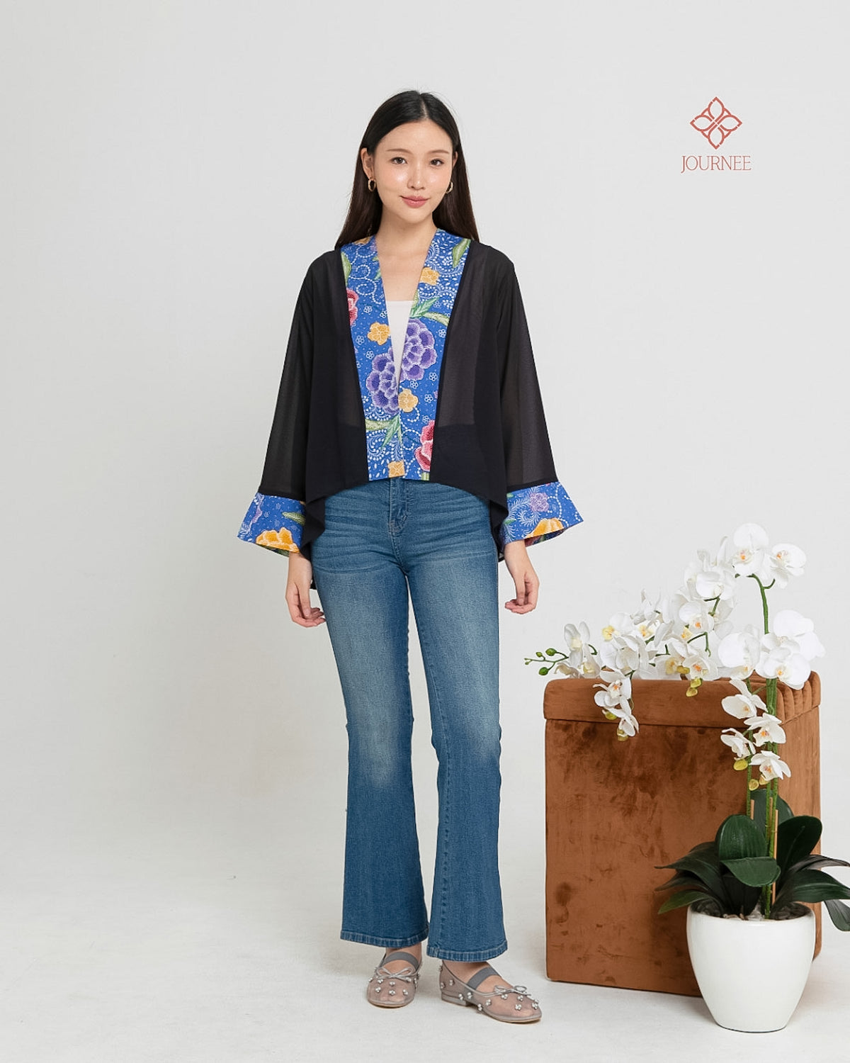 Alusia Chiffon Batik Outer Hydra