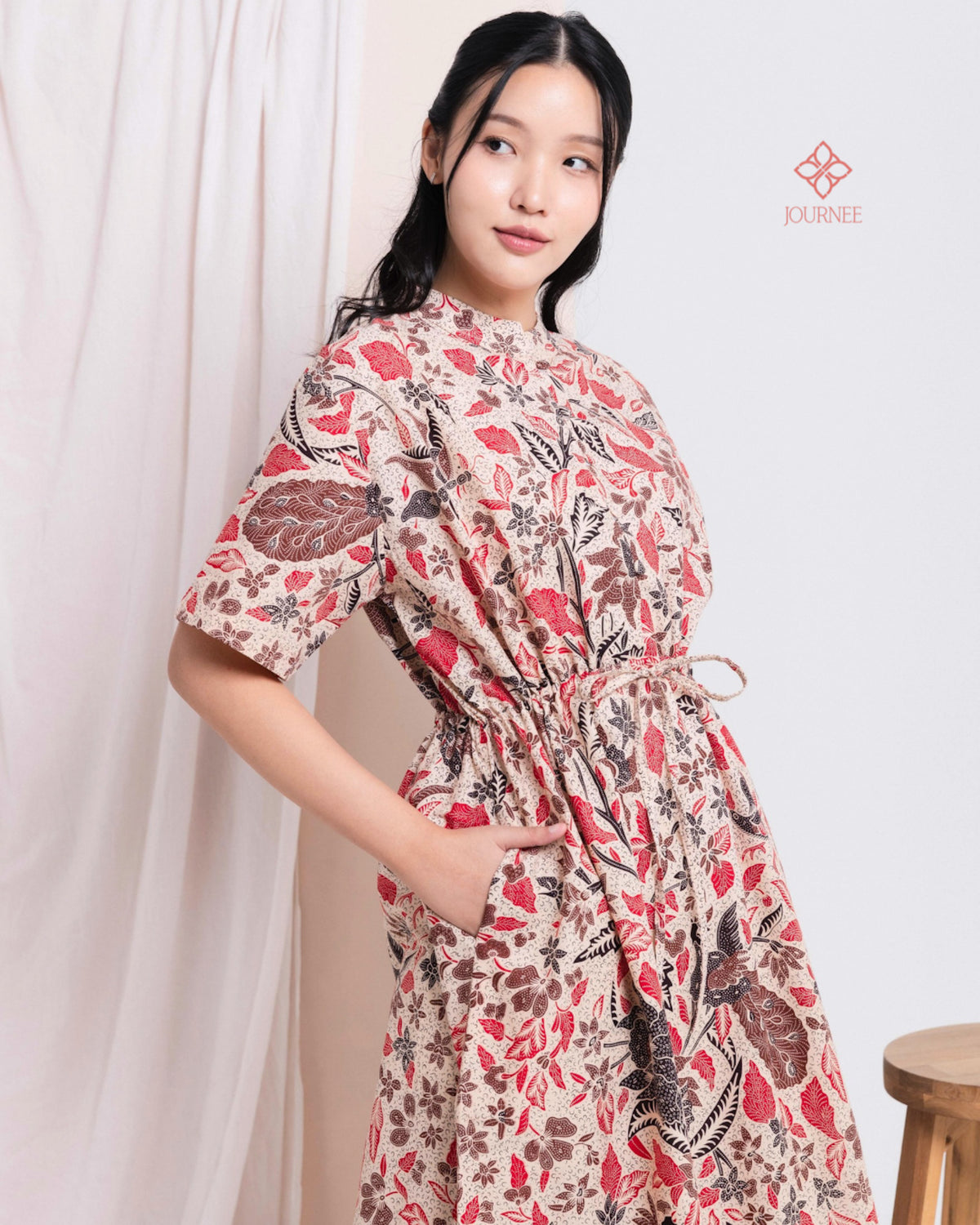 Anetta Midi Mandarin Batik Solar