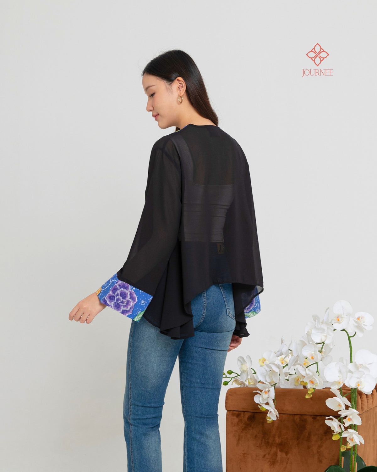Alusia Chiffon Batik Outer Hydra
