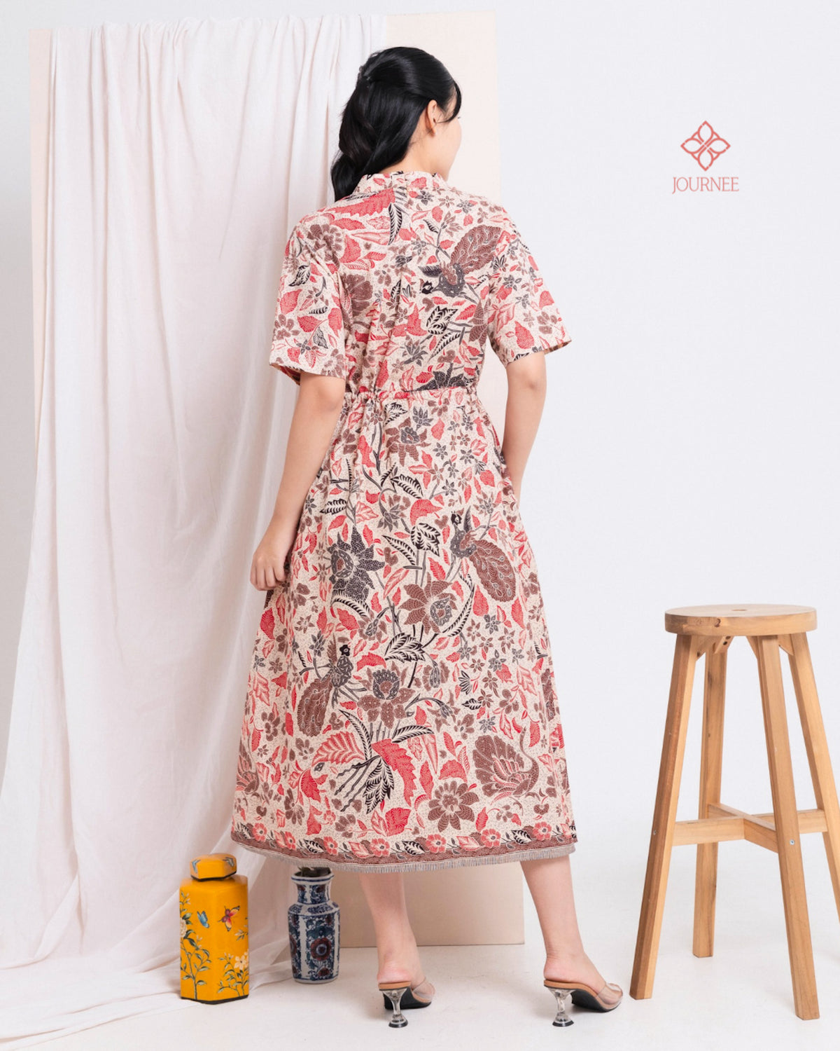 Anetta Midi Mandarin Batik Solar