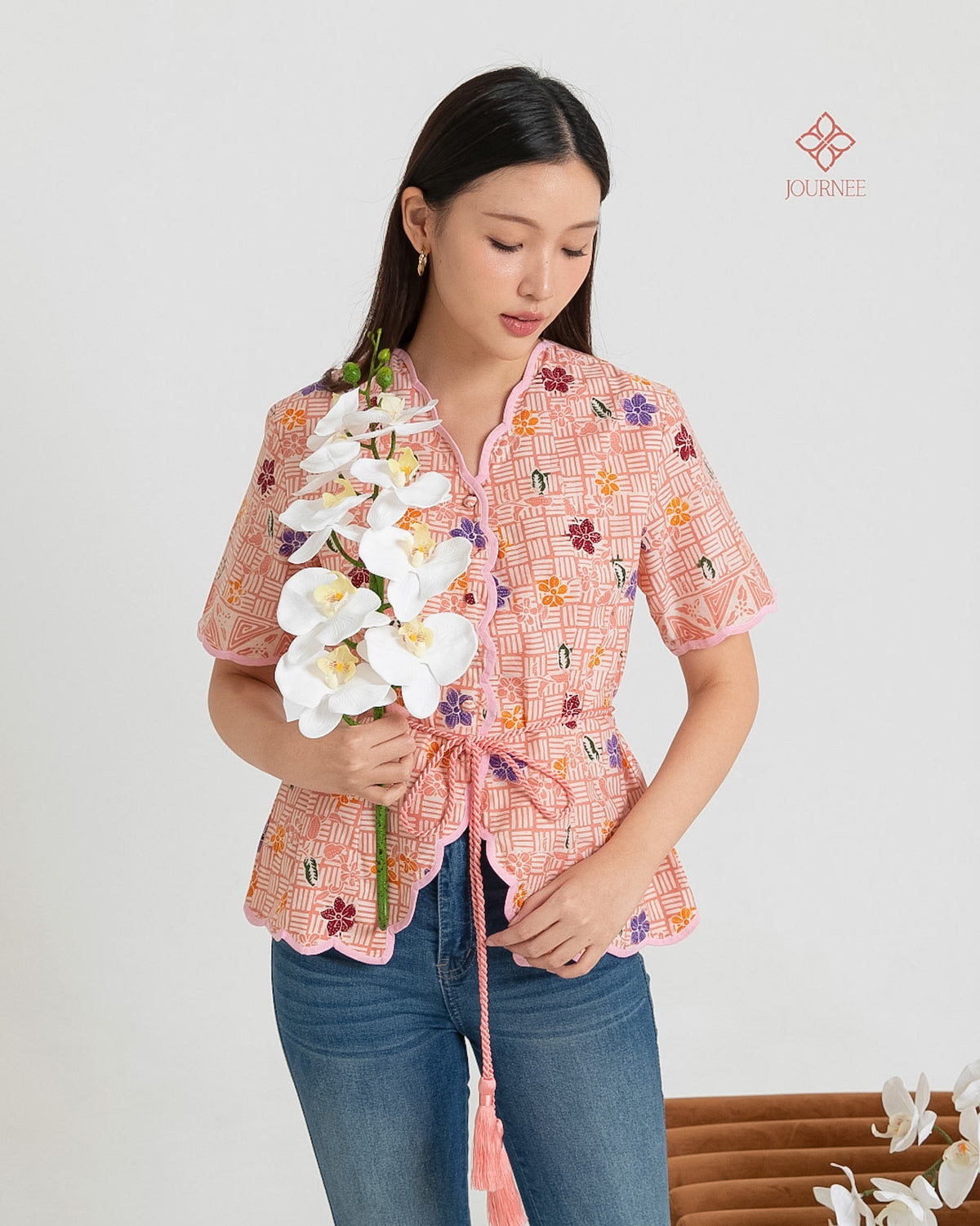 Aprina Scallop Batik Cap Confetti