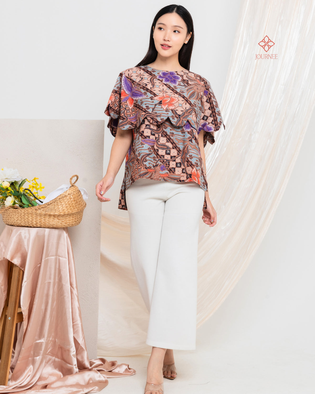 Allu Batik Scallop Top Kupu