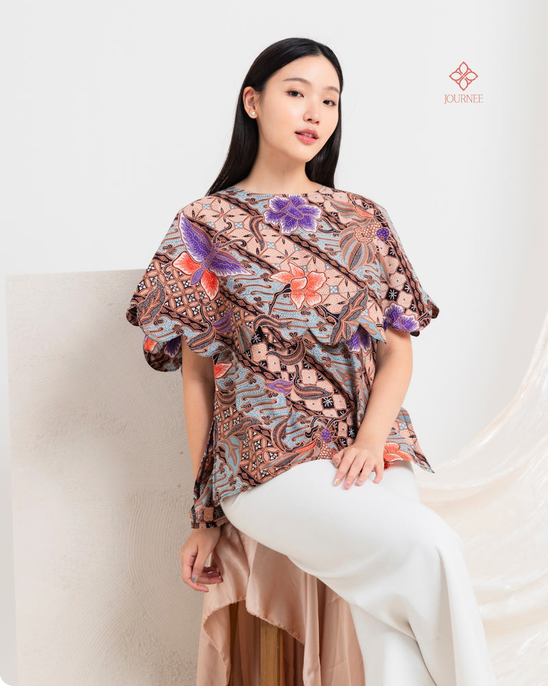 Allu Batik Scallop Top Kupu