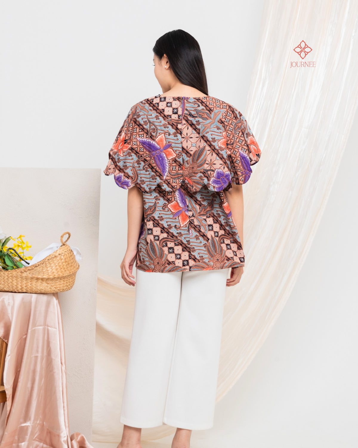Allu Batik Scallop Top Kupu